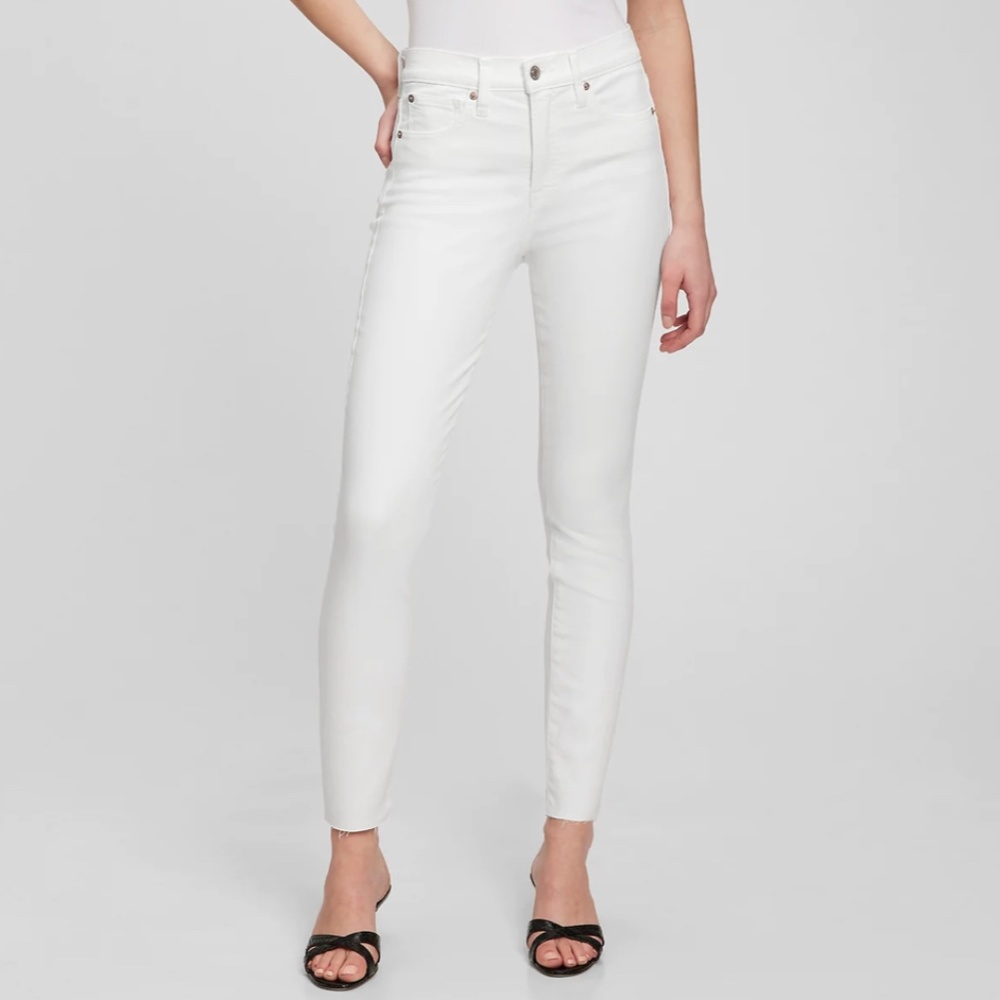 Gap True Skinny Jeans White Size 27 R